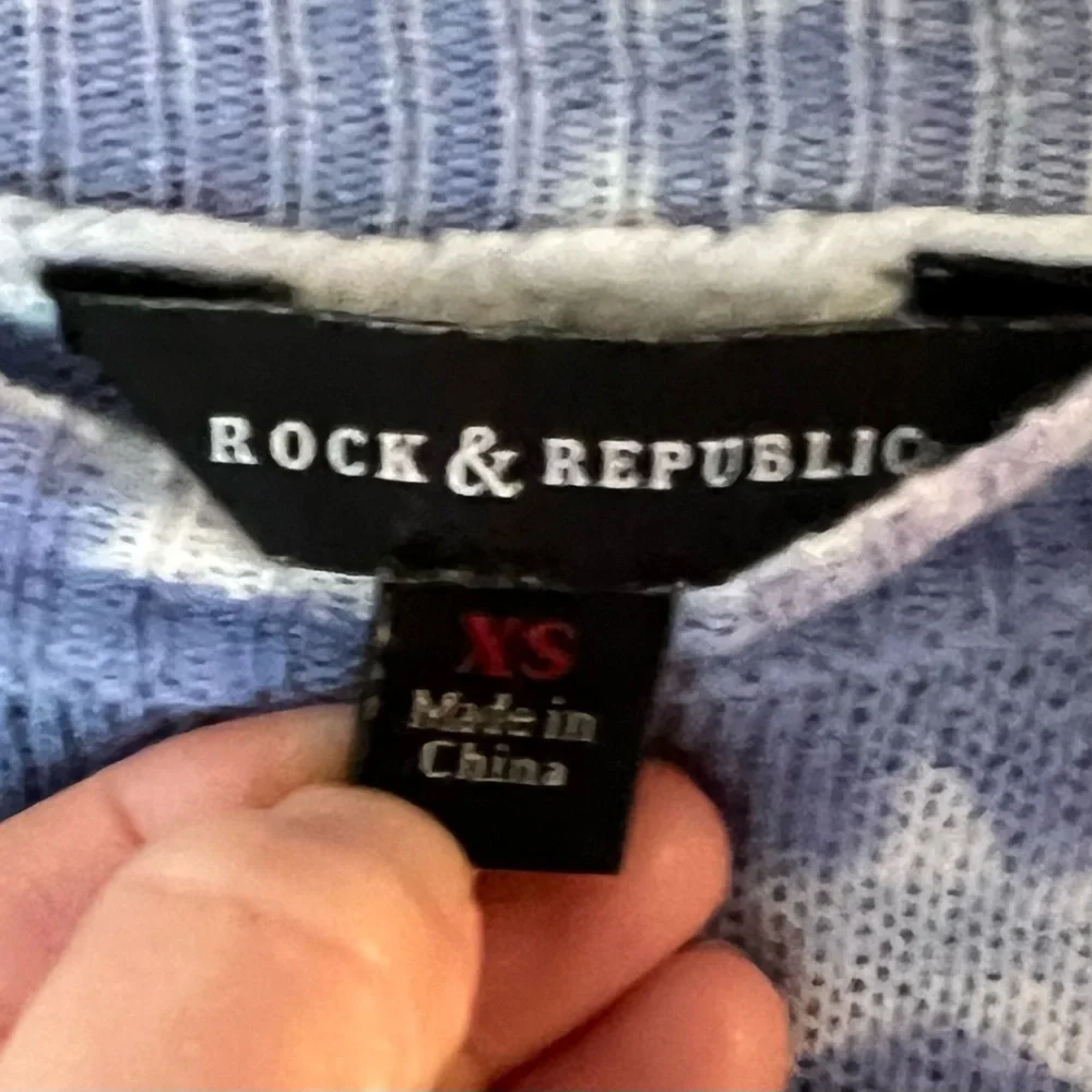 Rock and Republic Lightweight Summer Sweater - Picture 4 of 4